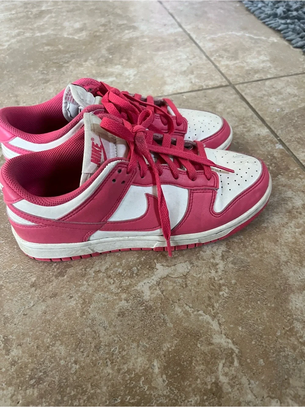 Nike low top